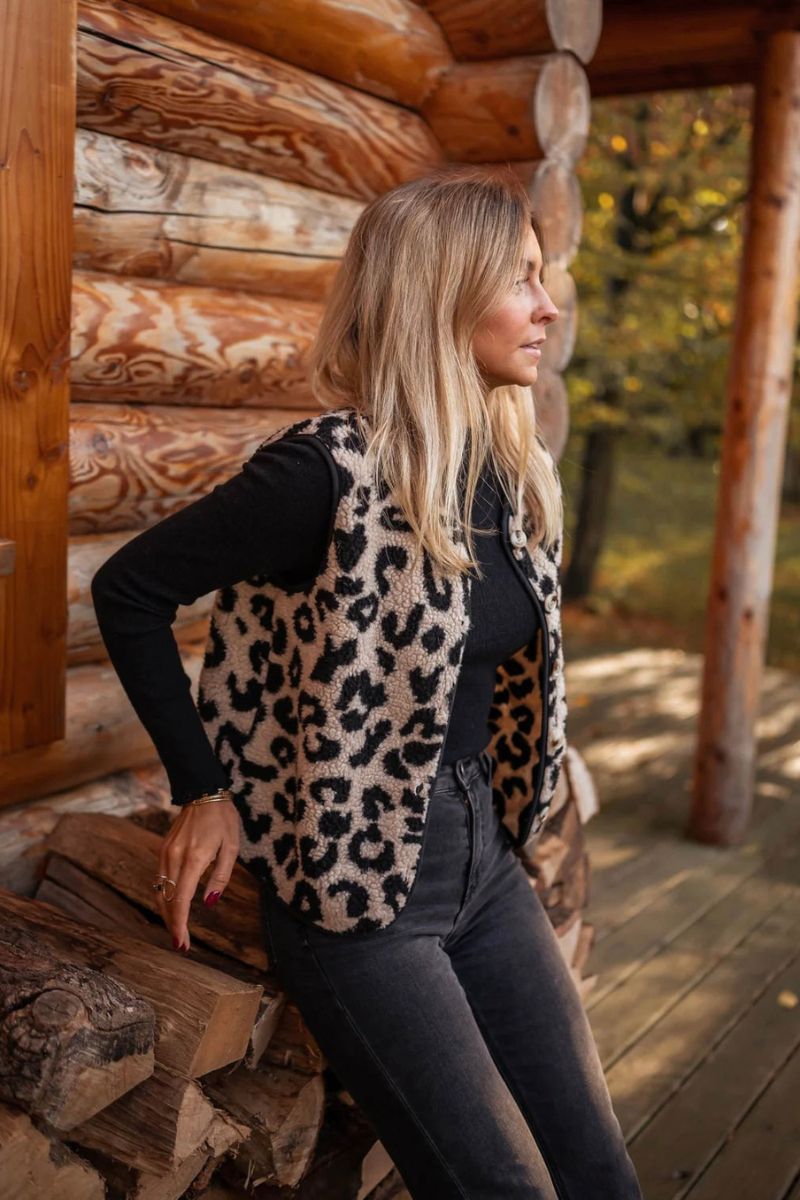 Oversized Leopard Knit Vest | Modern Layering Essential