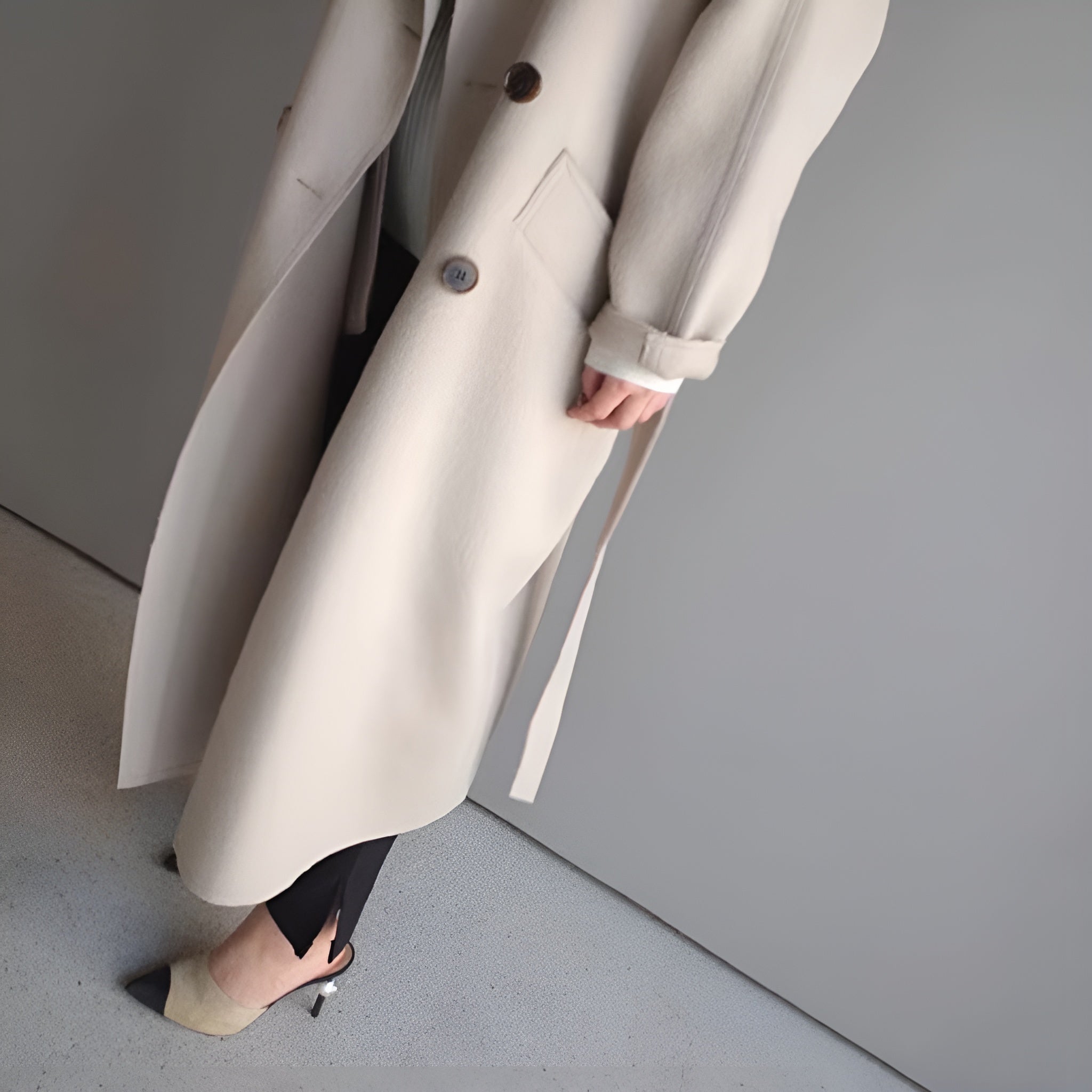 LILY | ELEGANT WINTER COAT WITH TUMMY COVERAGE