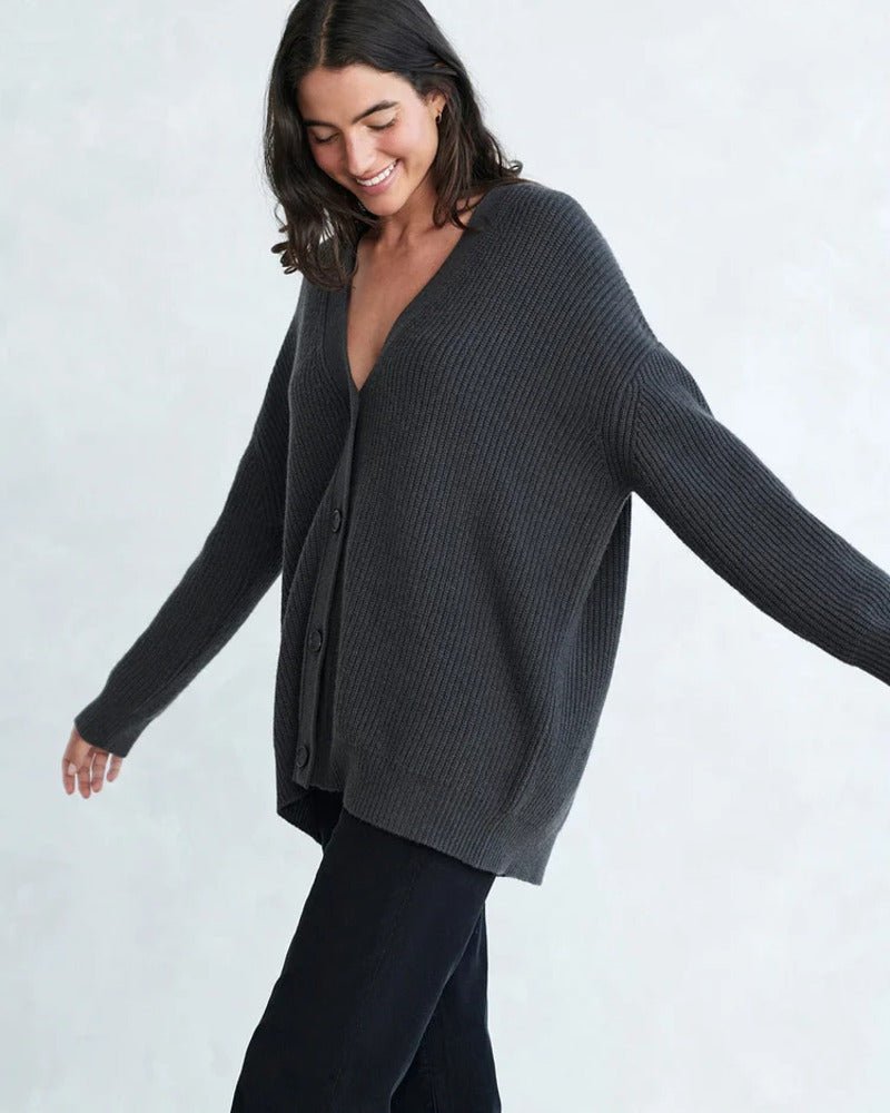 RINA | ELEGANT BREEZY BUTTONED CARDIGAN WITH TUMMY COVERAGE