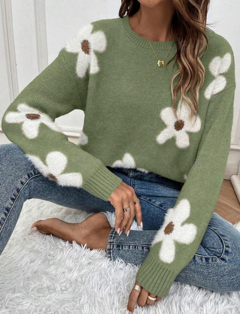 LINDSEY | ELEGANT FLORAL KNIT SWEATER WITH TUMMY COVERAGE
