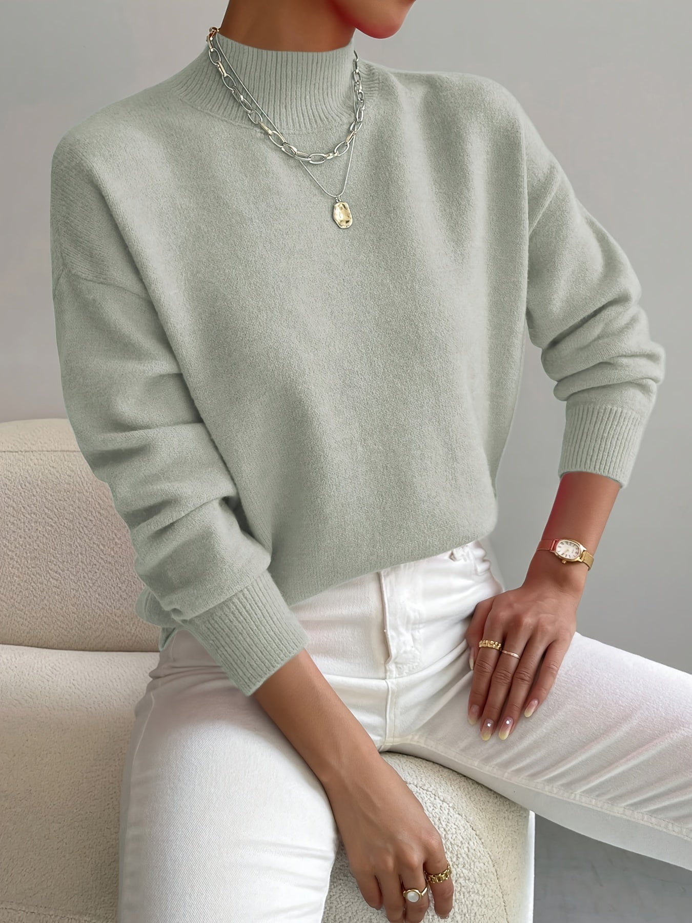 MARIA | LUXURIOUS ELEGANT TURTLENECK SWEATER