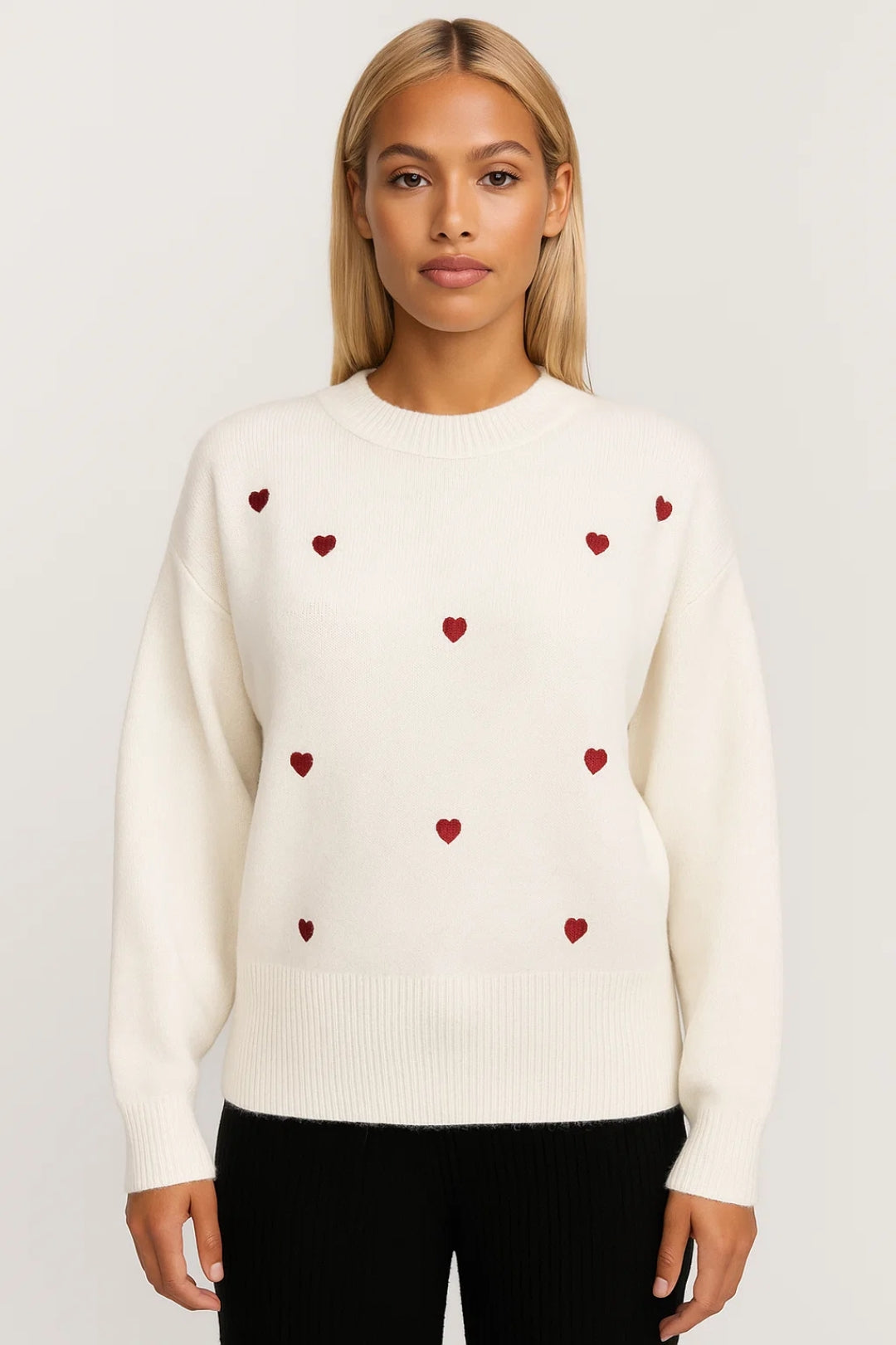 ROMILLY | WHITE SWEATER WITH RED HEART PATTERN