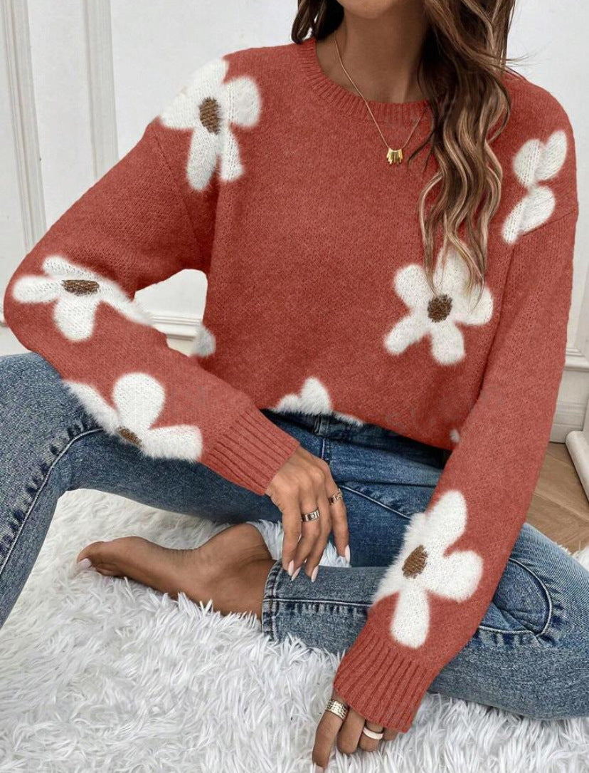 LINDSEY | ELEGANT FLORAL KNIT SWEATER WITH TUMMY COVERAGE